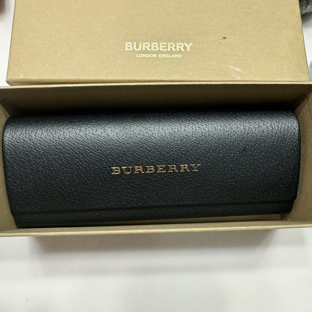 BNIB Burberry Eyeglasses - Picture 8 of 14